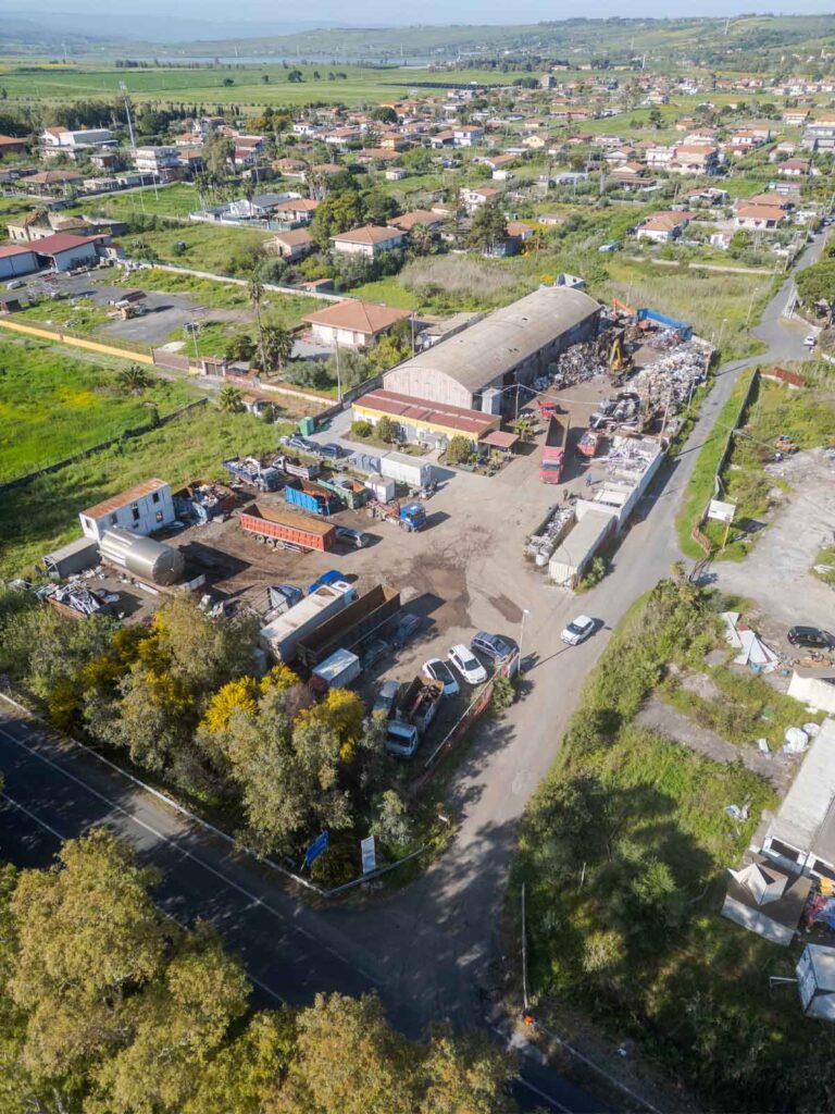 Demolizioni Compravendita Materiali Ferrosi Sicilia 3
